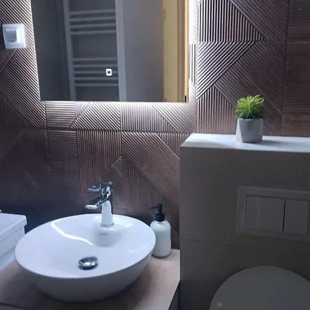 Vista Apartment *